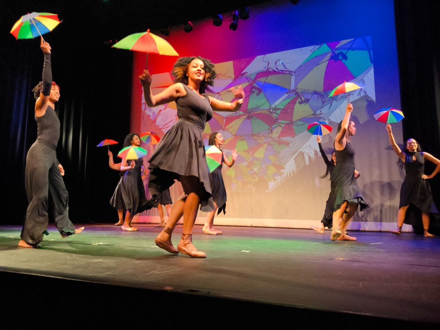 Cia Passo Preto, de Araraquara, abre seleção para bailarinos negros e pardos