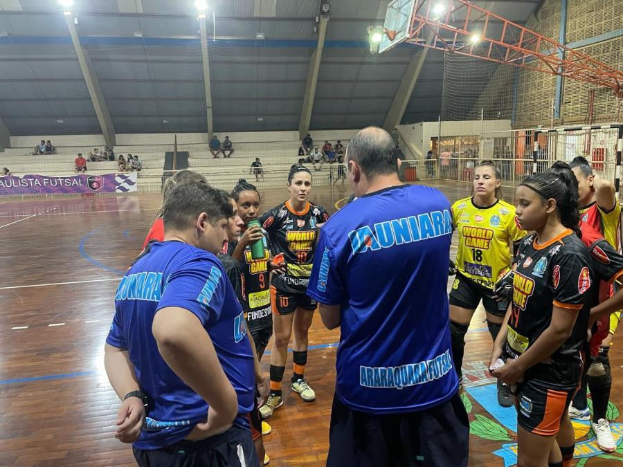 Virada Espetacular! Futsal Feminino de Araraquara Vence São Carlos Fora de Casa!
