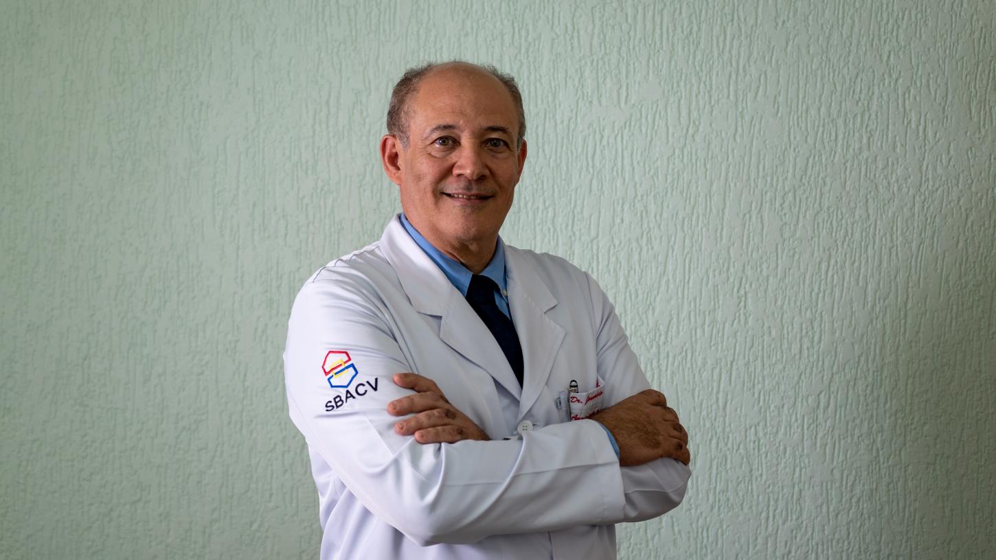 JOVEM PREFEITO MINEIRO MORRE REPENTINAMENTE COM ANEURISMA ALERTANDO PARA CONDIÇÃO SILENCIOSA