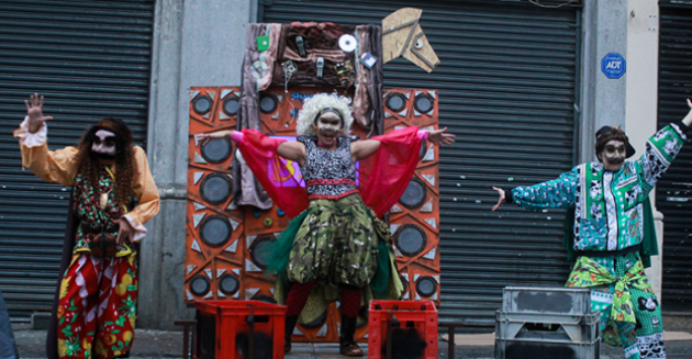 Núcleo Inverso de Teatro apresenta comédia futurista na Arena Dominó