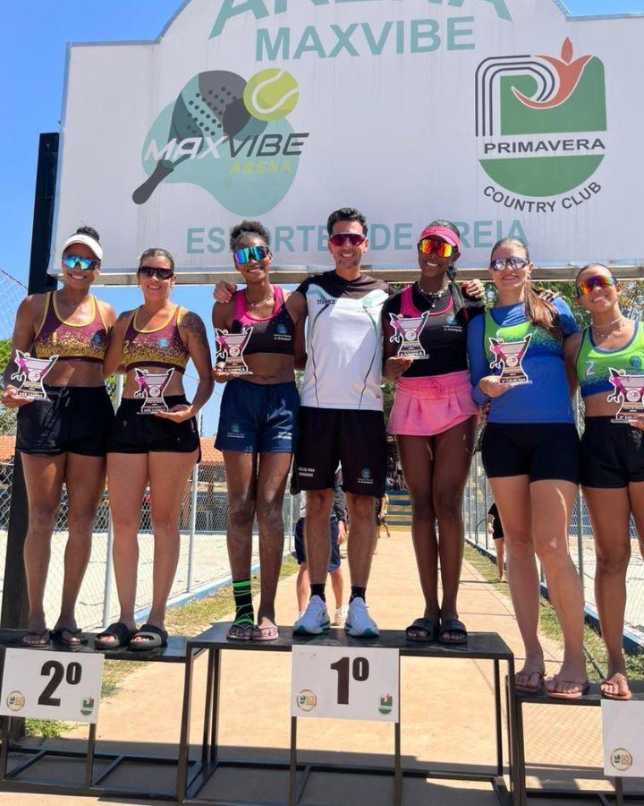 Vôlei de praia de Araraquara domina circuito e garante vaga nas finais