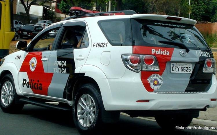 Polícia Militar prende traficante com drogas e dinheiro em Araraquara