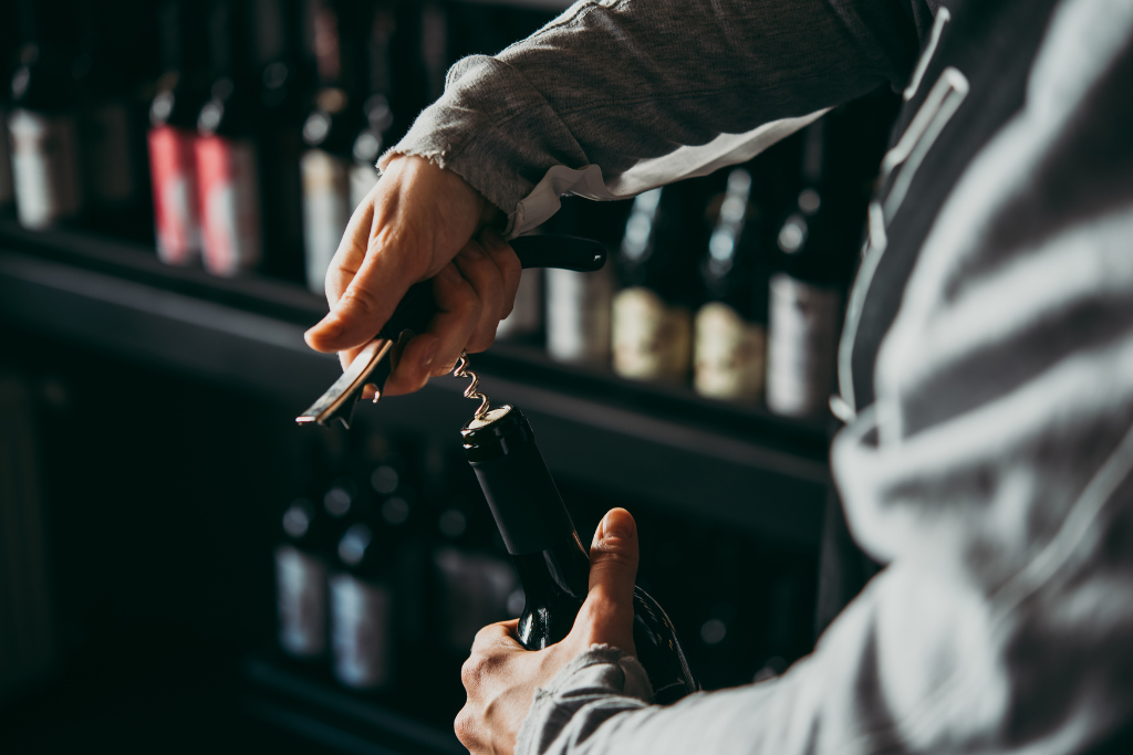 VINHOS DO MUNDO: COMO VINHOS DE REGIÕES POUCO CONHECIDAS PODEM SER UMA DESCOBERTA SENSORIAL E CULTURAL