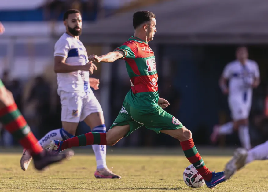 Portuguesa vence Água Santa e assume a liderança do grupo