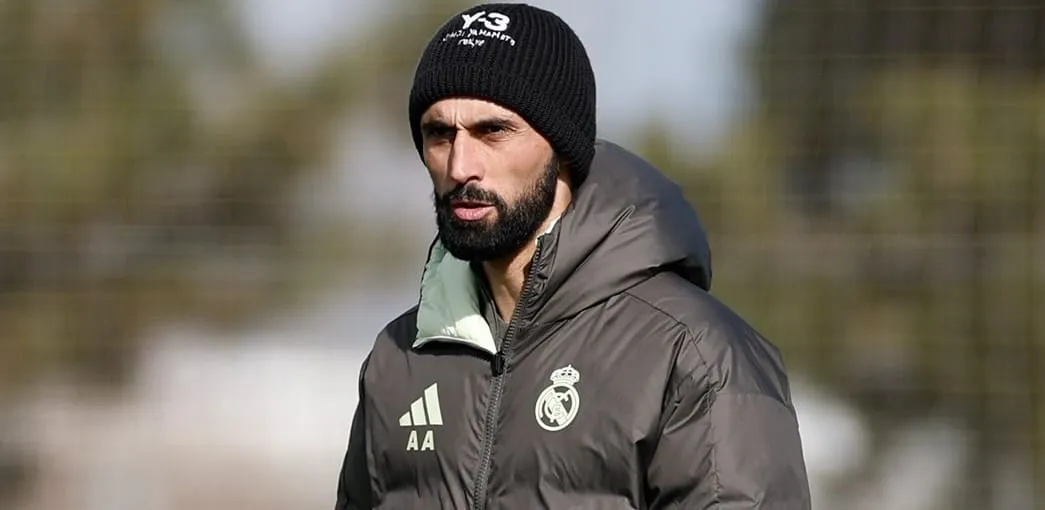 Arbeloa confia no elenco do Real Madrid e descarta grandes mudanças