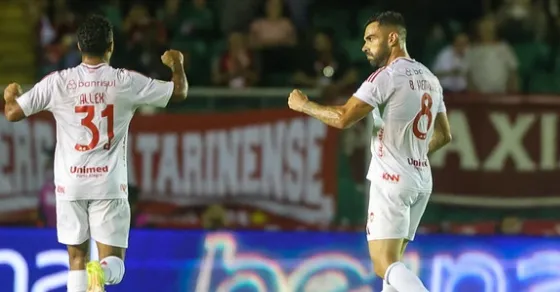 Internacional supera Athletic-MG de virada e obtém vantagem na Copa do Brasil