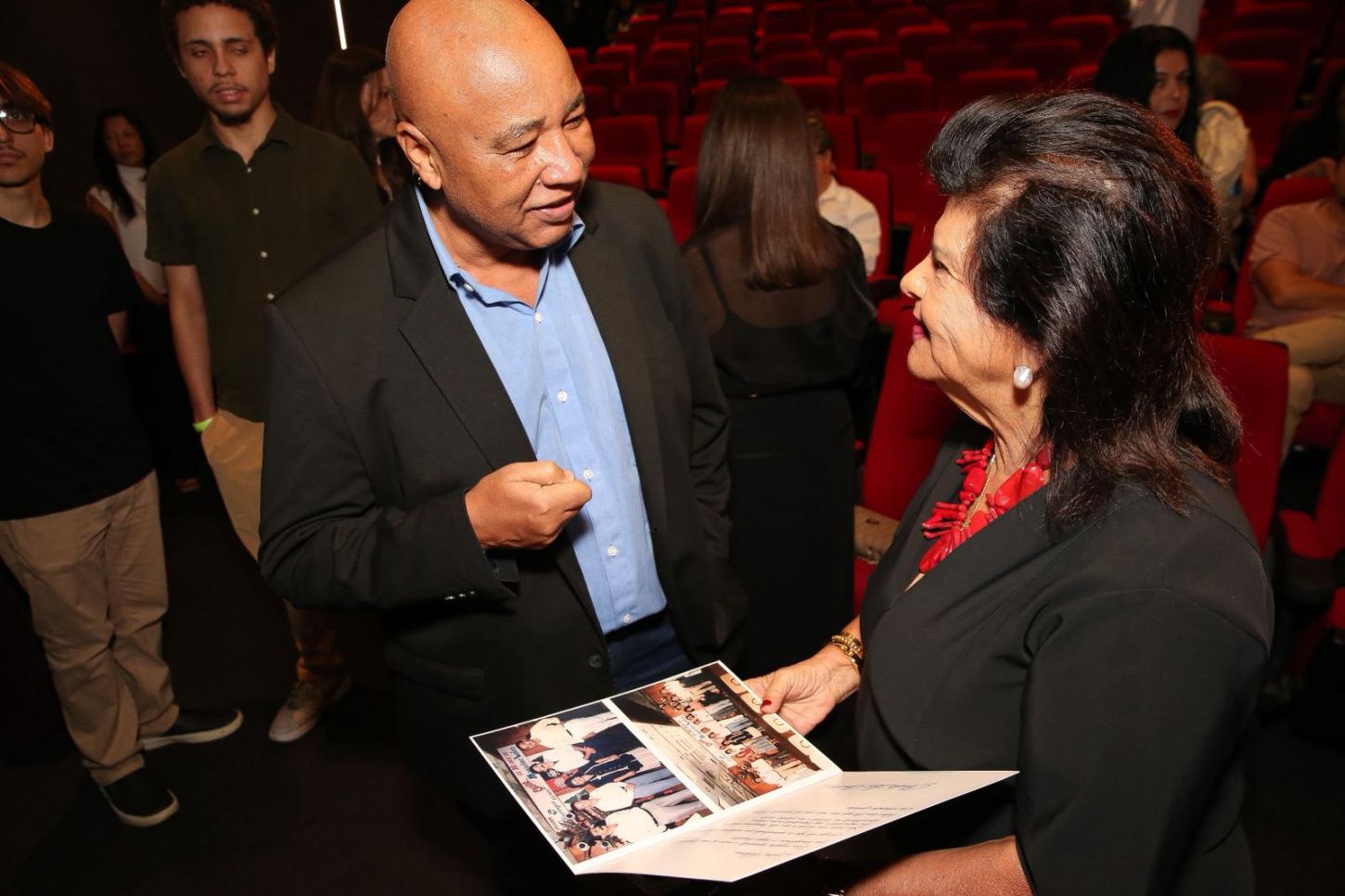 CLÁUDIO CLAUDINO REENCONTRA LUIZA TRAJANO EM EVENTO NA CAPITAL