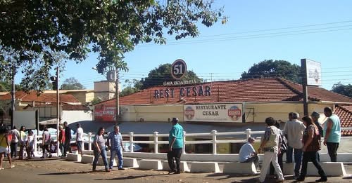 Justiça suspende temporariamente desocupação de restaurantes em Cachoeira de Emas