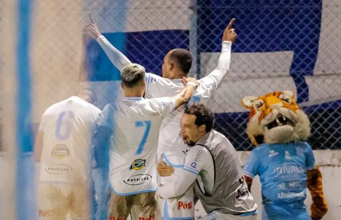 Marília garante acesso à Série A2 do Paulistão após vitória nos pênaltis contra o XV de Jaú