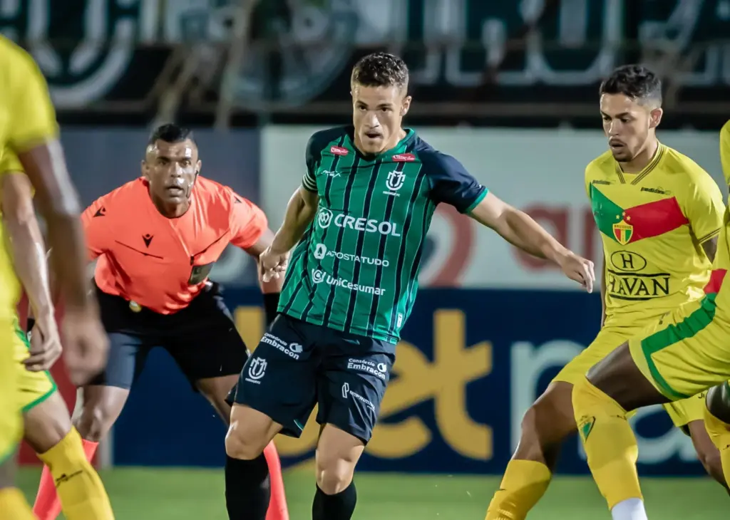 Maringá-PR 2 x 3 Brusque-SC: Marreco encerra invencibilidade tricolor na Série C