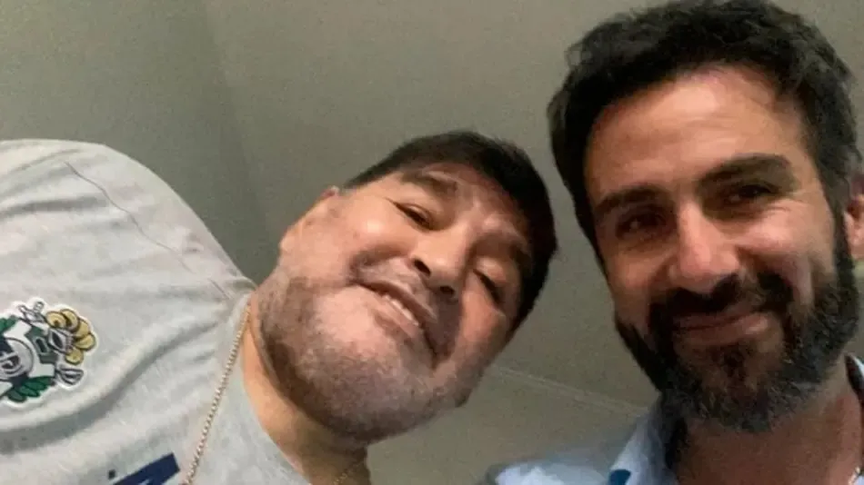 Neurocirurgião nega culpa em novo julgamento sobre o falecimento de Maradona