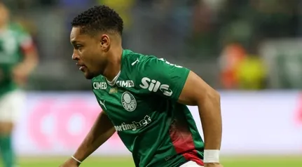 Vitor Roque do Palmeiras pode precisar de cirurgia após exames