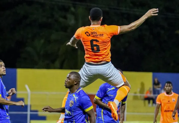 Sampaio Corrêa vence Nova Iguaçu e avança na tabela da Série D