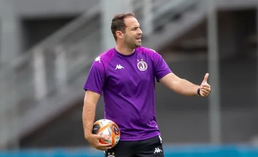 Thiago Carvalho celebra promoção e trajetória marcante no Juventus