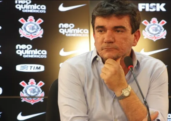 Andrés Sanchez é expulso do quadro de sócios do Corinthians