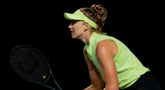 Bia Haddad sofre virada de Francesca Jones e é eliminada na estreia de Roland Garros