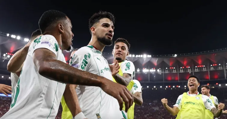 Palmeiras vence Flamengo no Maracanã e dispara na liderança do Brasileirão; Santos entra no Z4