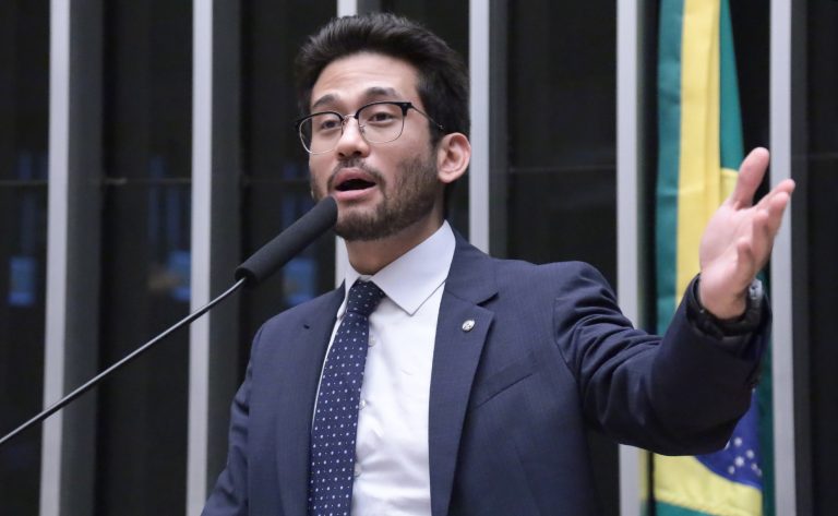 Câmara aprova minirreforma eleitoral com mudanças na prestação de contas partidária
