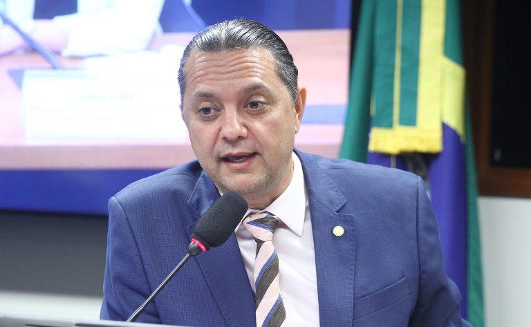 Comissão da Câmara aprova avaliação periódica para pessoas idosas no SUS