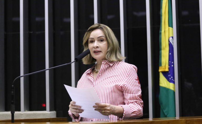 Comissão aprova incentivo à pesquisa em biotecnologia na Amazônia Legal