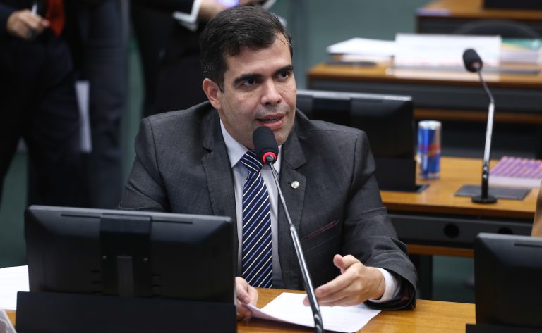 Comissão da Câmara aprova regulamentação para acúmulo de funções de motorista e cobrador