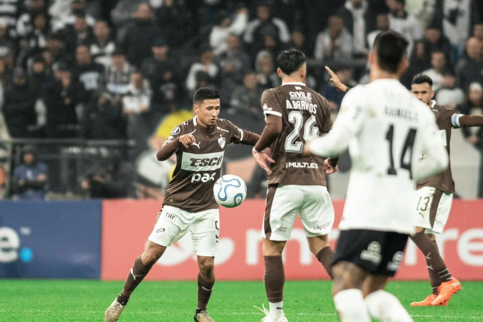 Corinthians é derrotado pelo Platense em casa na Libertadores