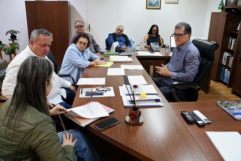 Dr. Lapena se reúne com Casa Cairbar para tratar de saúde mental em Araraquara