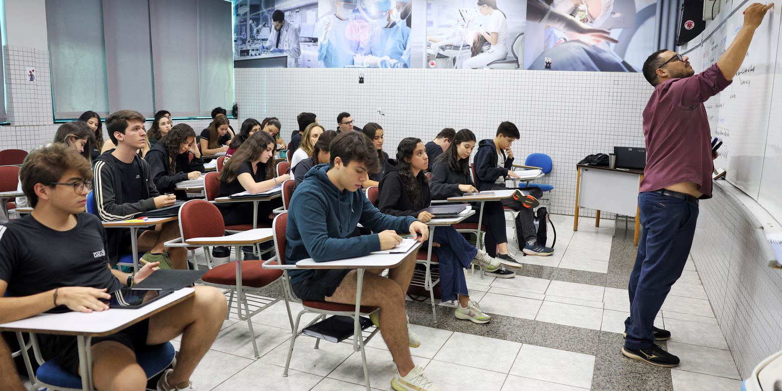 Estudantes pré-selecionados do Fies 2026 têm prazo final para validação