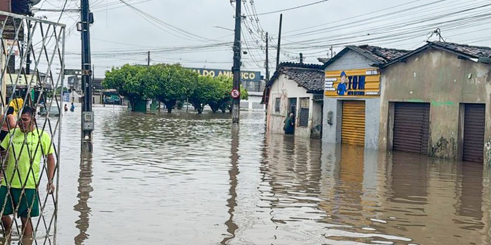 Governo declara estado de emergência em regiões prejudicadas por chuvas