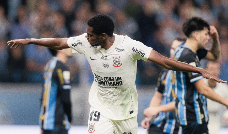 Corinthians vence Grêmio de virada com dois gols de André