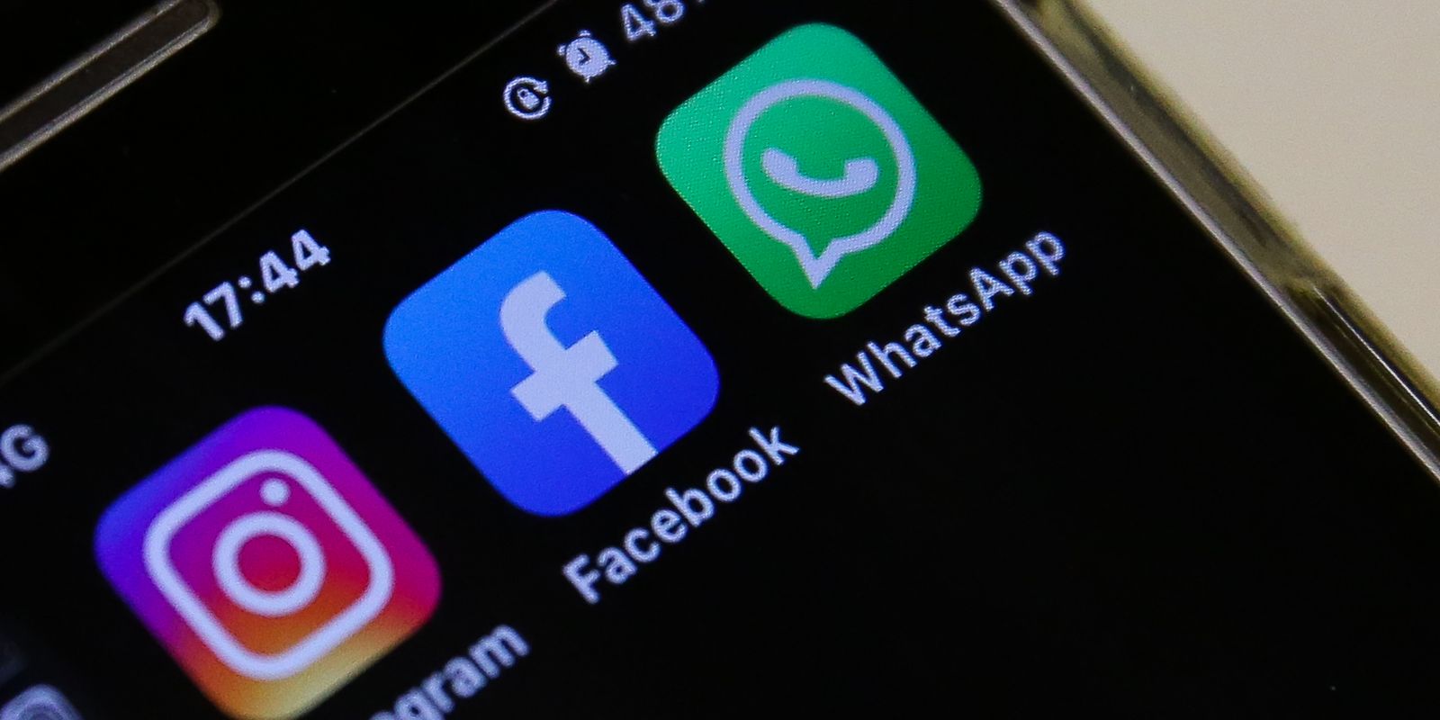 INSS notifica beneficiários sobre prova de vida via WhatsApp e Gov.br