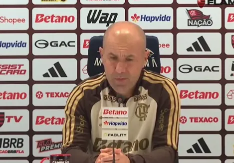 Após derrota para o Palmeiras, Jardim critica arbitragem e facilidade em punir o Flamengo