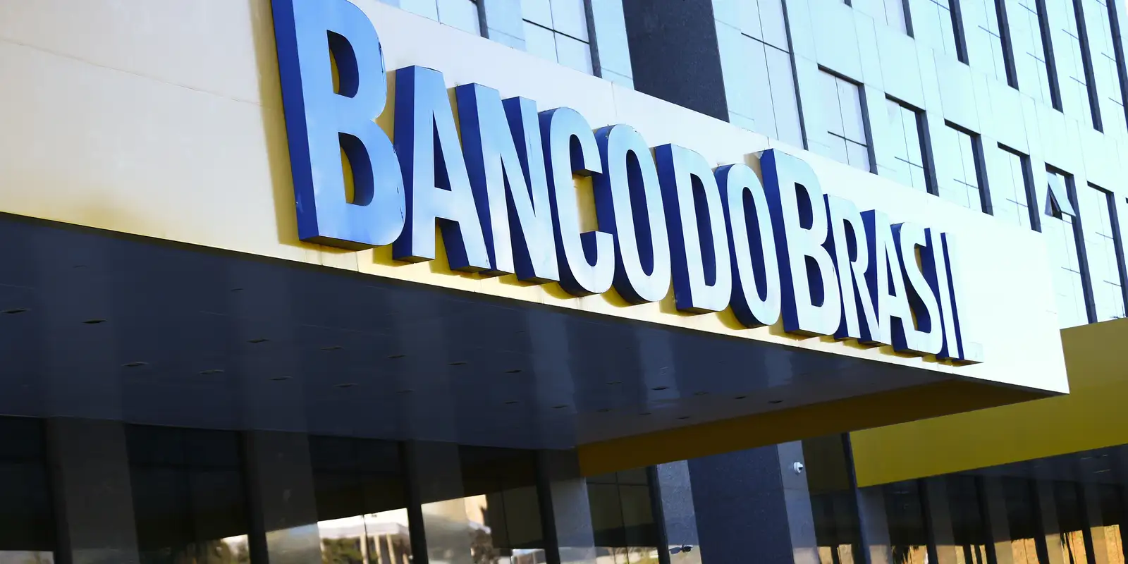 Lucro do Banco do Brasil recua 54% diante da crise no agronegócio