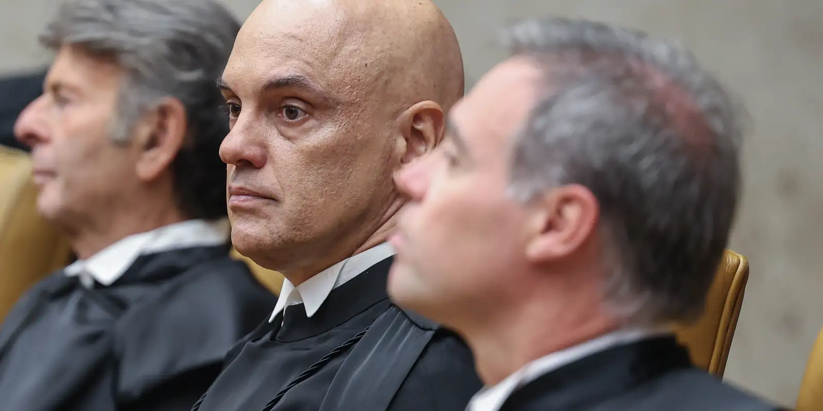 Ministro Alexandre de Moraes suspende aplicação da Lei da Dosimetria em casos do 8 de janeiro