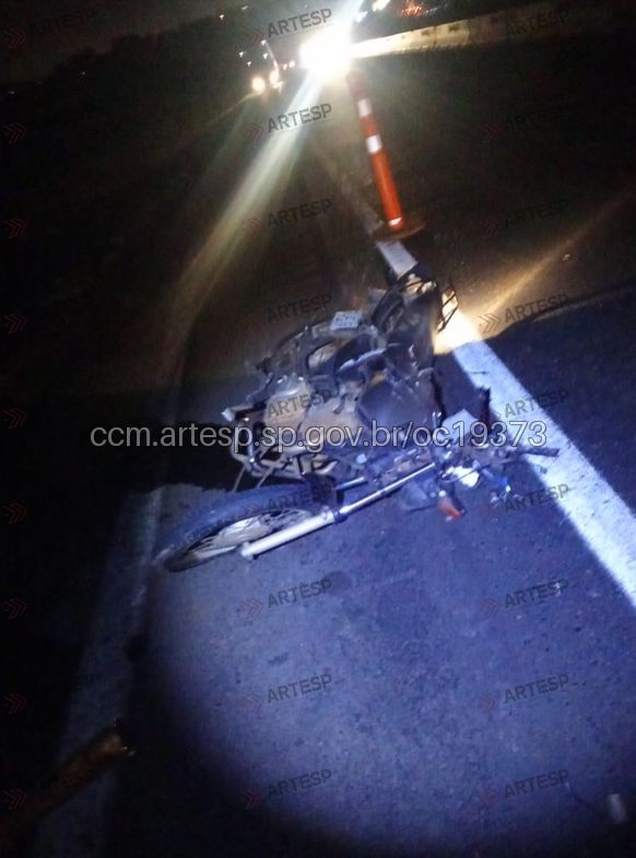 Motociclista morre em grave acidente envolvendo carreta na Rodovia Washington Luís