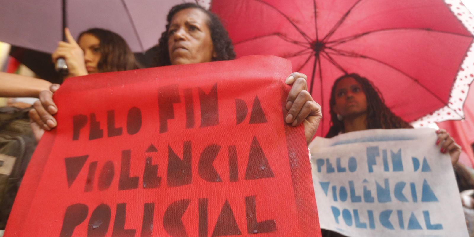 Chacinas da Favela Nova Brasília: organizações lançam documento crítico sobre política de segurança no Rio