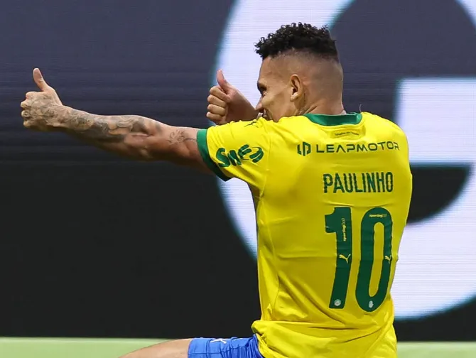 Palmeiras vence Chapecoense por 1 a 0 e mantém liderança no Brasileirão