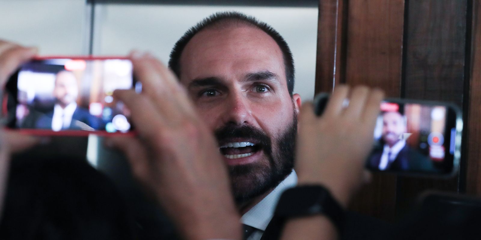 PGR solicita ao Supremo a condenação de Eduardo Bolsonaro por coação