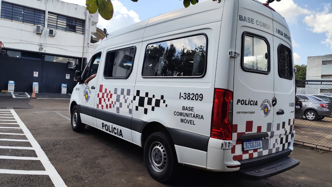 Homem procurado por furto é detido no Poupatempo de São Carlos