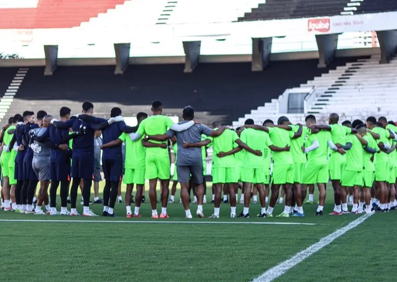 Santa Cruz-PE e Ferroviária se enfrentam em jogo inédito pela Série C