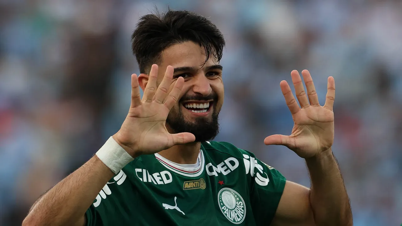 Treinador Abel se defende de críticas direcionadas ao Palmeiras
