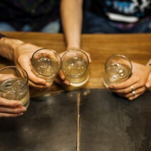 Álcool e drogas associados a 53% das mortes violentas no Brasil, aponta estudo da USP