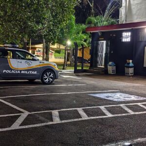 Motorista é detido por desacato após recusar teste de bafômetro na SP-215