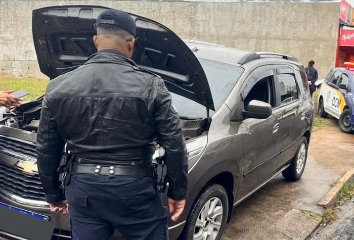 Carro furtado em Ribeirão Preto é recuperado pela CGM em Araraquara