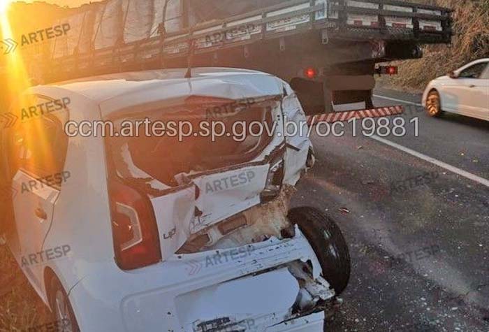 Engavetamento na SP-310 em Araraquara: caminhão perde o freio e atinge outros três veículos