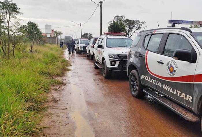 Confronto com a Polícia Militar na SP-310 resulta na morte de suspeito de roubo de carro em Araraquara