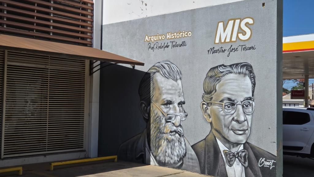 Funcionários de museus e arquivos municipais de Araraquara participam de treinamento, alterando o atendimento ao público