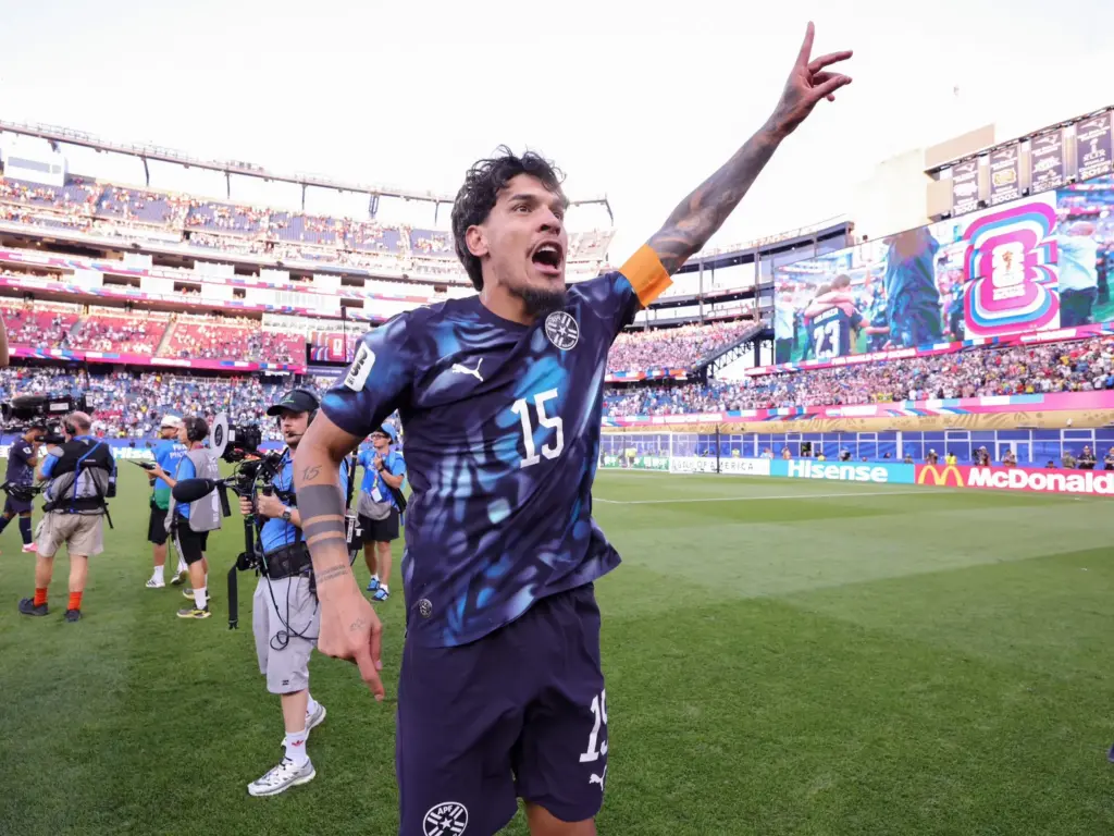 Gustavo Gómez celebra feito histórico do Paraguai na Copa