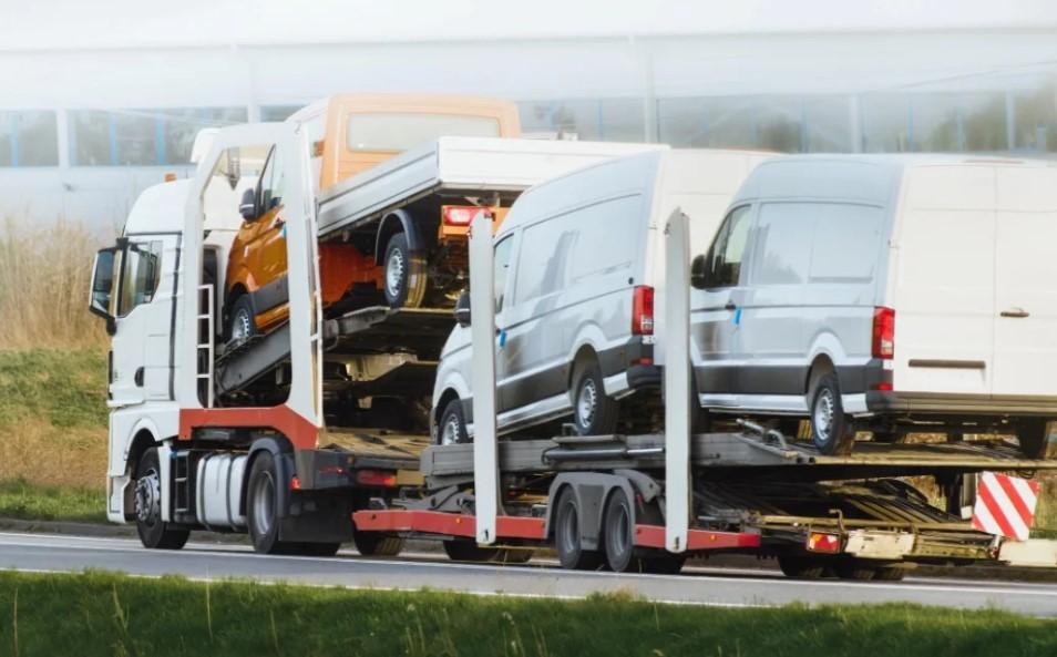 Logística e preço frete cegonha: desafios econômicos no transporte