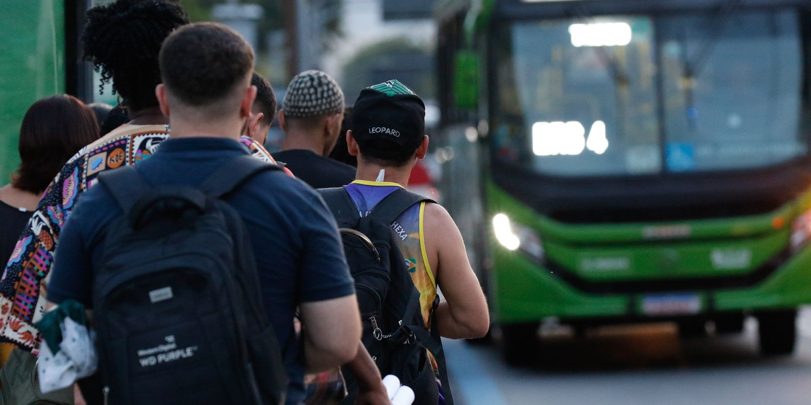 Motoristas de ônibus do Rio de Janeiro entram em greve por tempo indeterminado